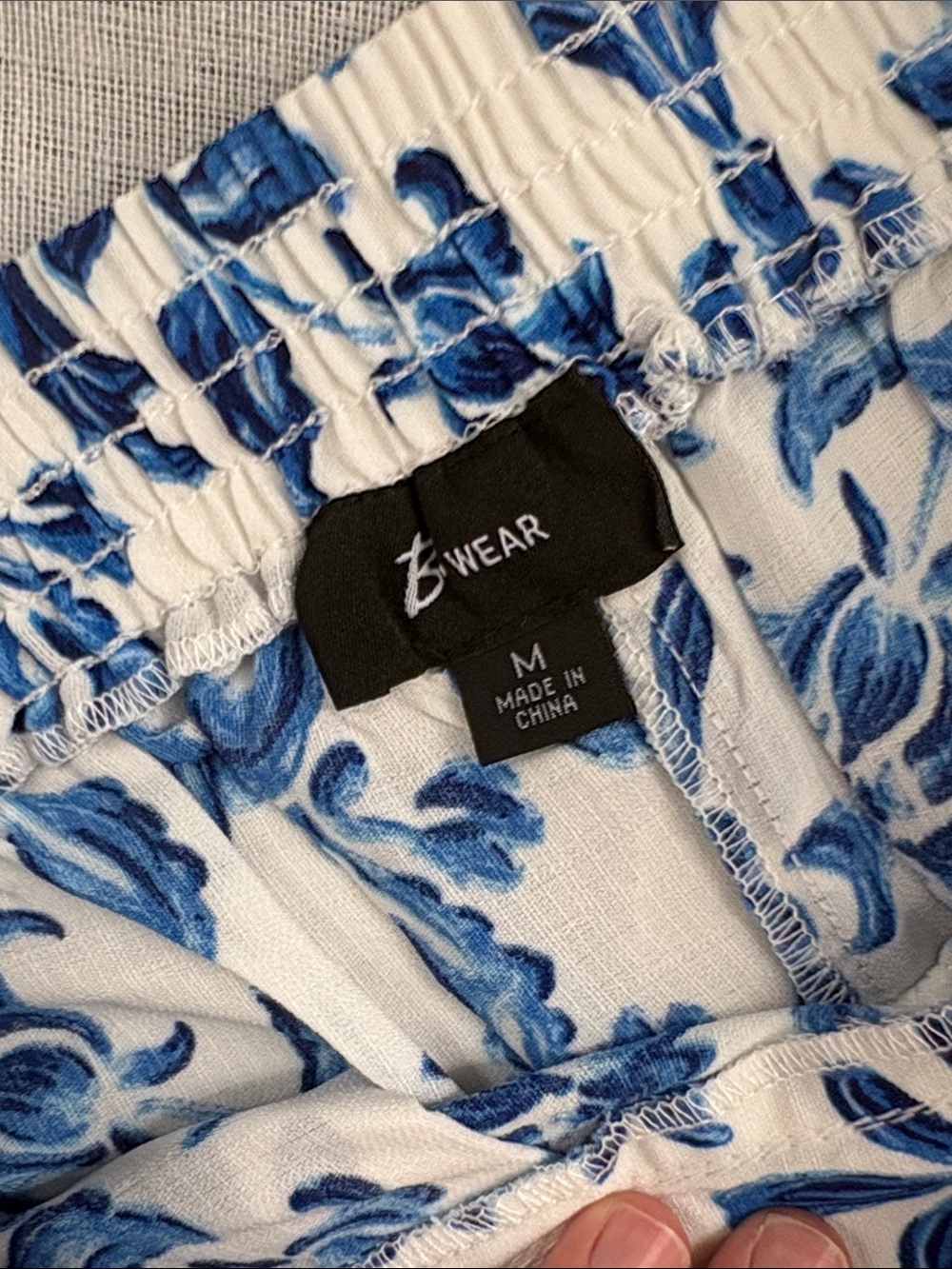 Bwear NWOT Blue & White Floral Print Wide-Leg Pants - Picture 7 of 13